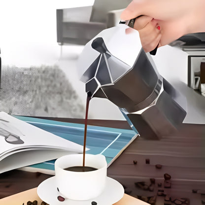 Cafetera 12 tazas + Set de 5 recipientes